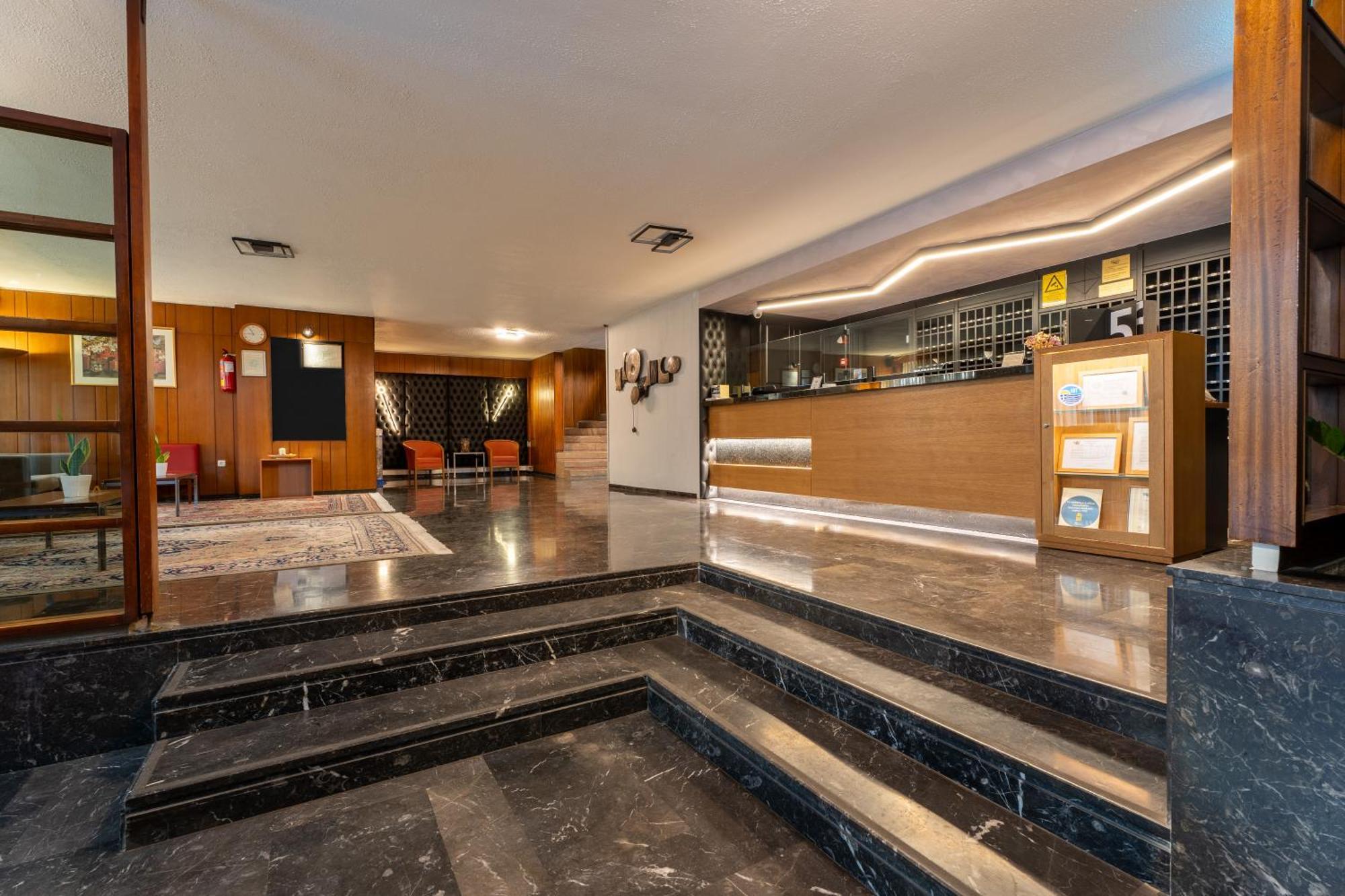 Queen Olga Hotel Thessaloniki Exterior foto